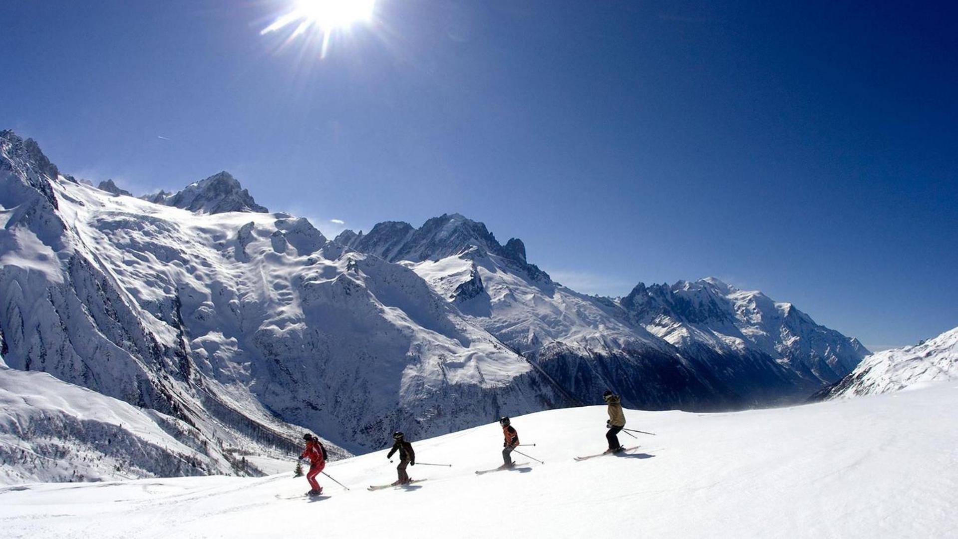 Chamois Blanc Terrasse - A Chamonix Haven Near Aiguille Du Midi Apartment Exterior photo